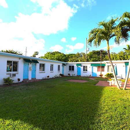 Hallandale Beach Motel With Free Parking And Full Kitchen ! No Extra Fees! Accepting Cash! Exteriér fotografie