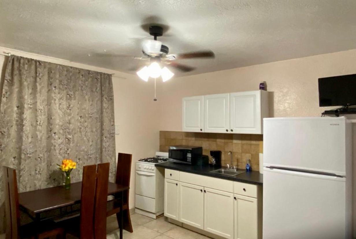 Hallandale Beach Motel With Free Parking And Full Kitchen ! No Extra Fees! Accepting Cash! Exteriér fotografie