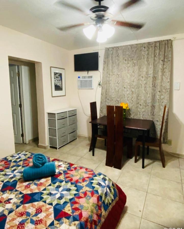 Hallandale Beach Motel With Free Parking And Full Kitchen ! No Extra Fees! Accepting Cash! Exteriér fotografie