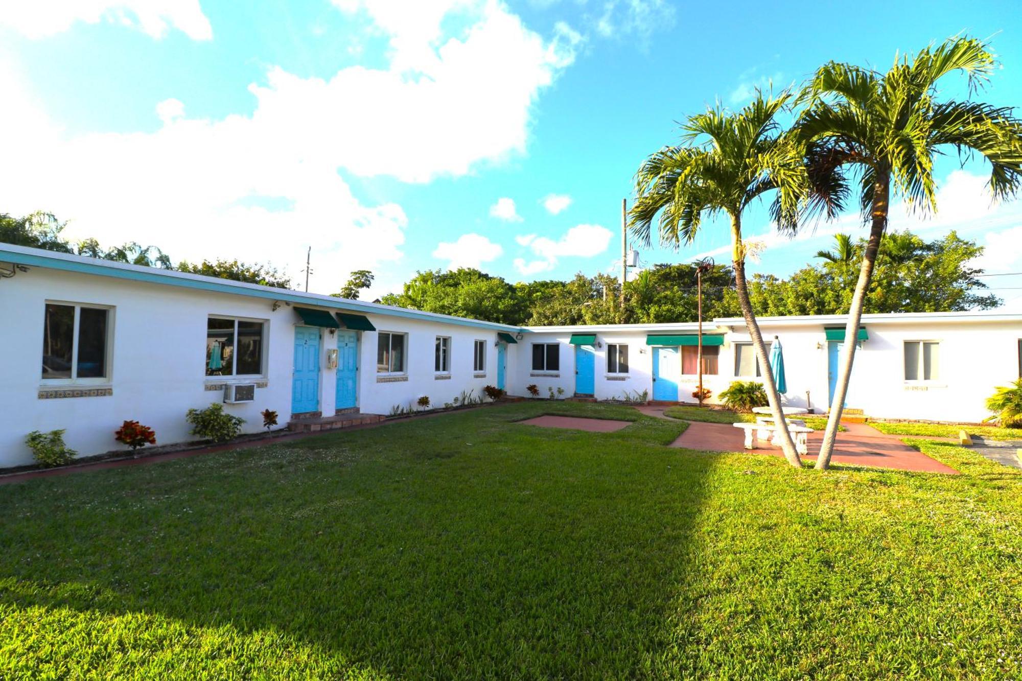 Hallandale Beach Motel With Free Parking And Full Kitchen ! No Extra Fees! Accepting Cash! Exteriér fotografie