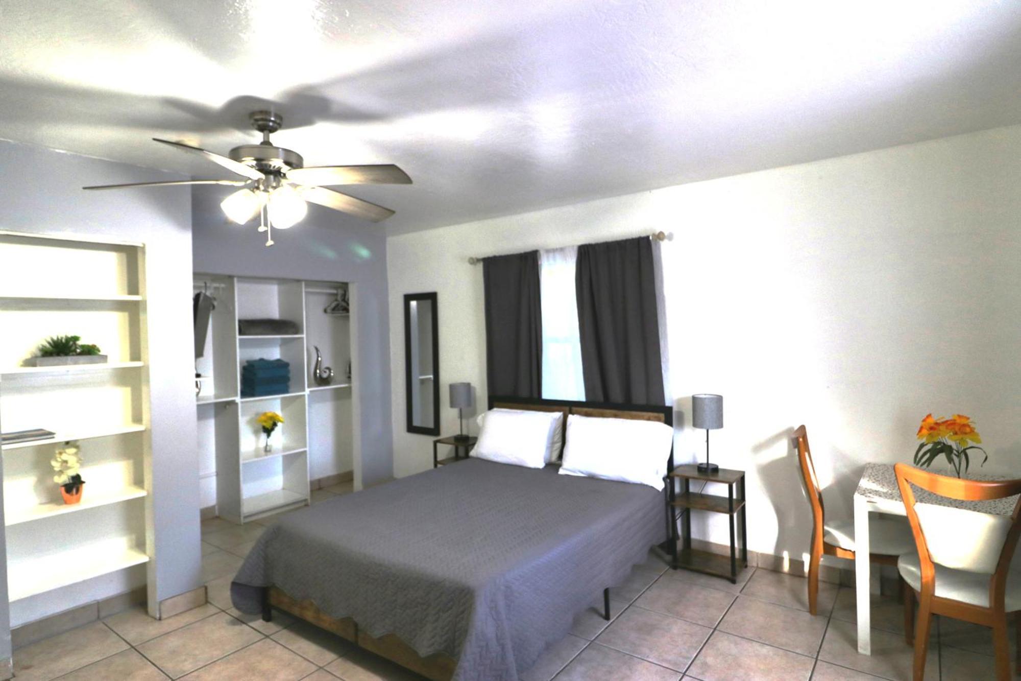 Hallandale Beach Motel With Free Parking And Full Kitchen ! No Extra Fees! Accepting Cash! Exteriér fotografie
